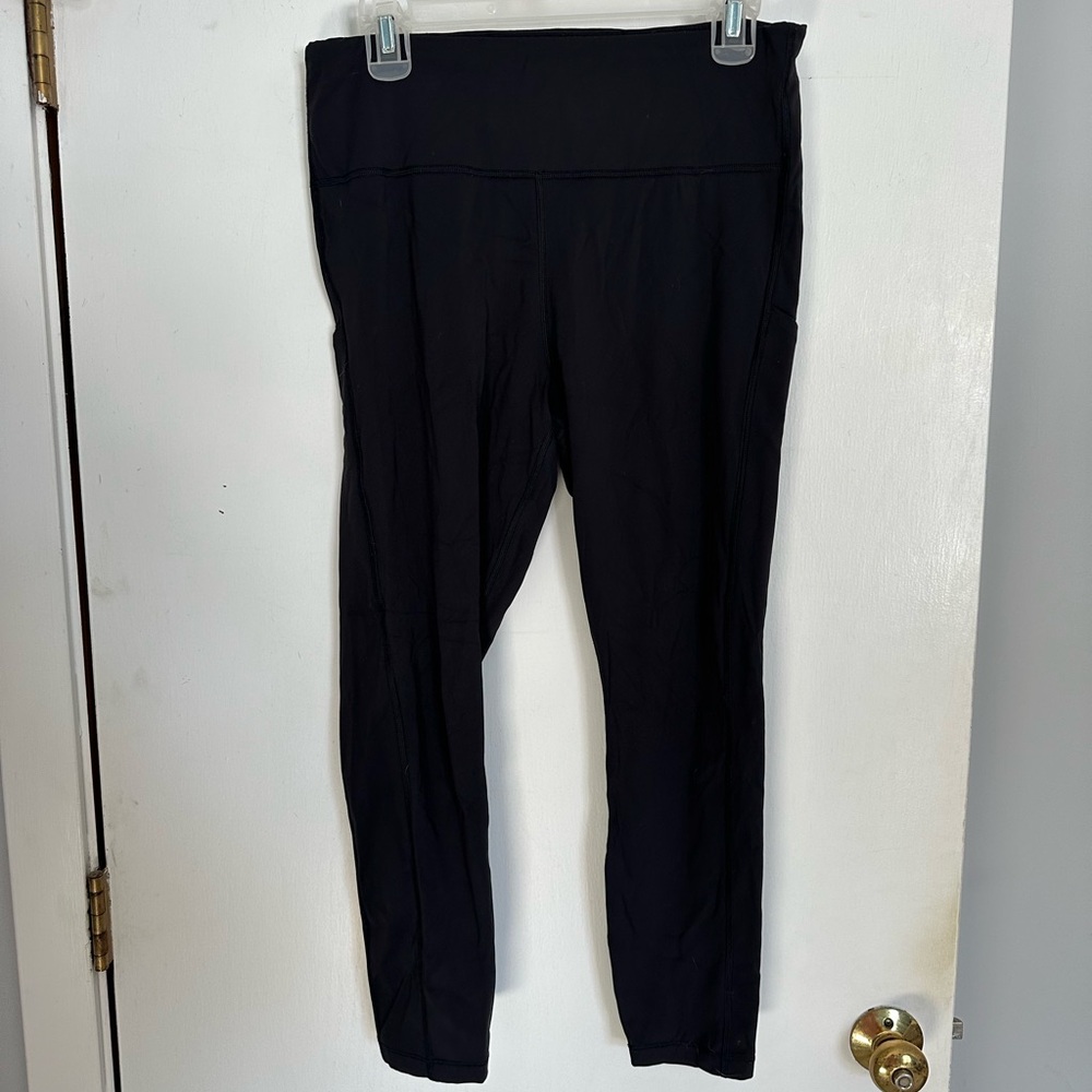 Athleta Ultimate Stash 7/8 Black Leggings | Large